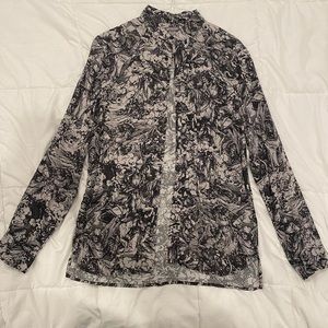 Divided brand, long sleeve button down in black and grey, size Medium